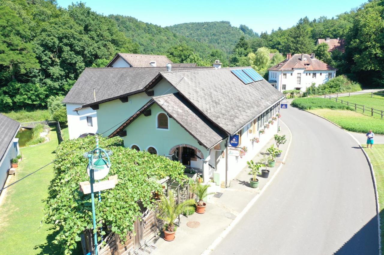 Gasthof Zum Wallner Hotel Kalch Exterior foto